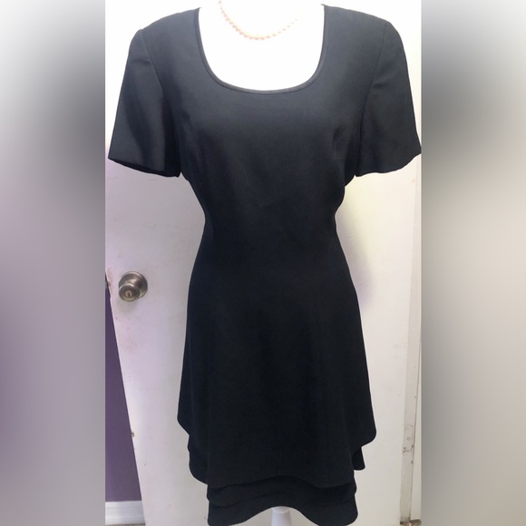 Liz Claiborne Dresses, The Little Black Dress, Short Sleeve, 3 Layer Hem, SZ 08 - Picture 13 of 15